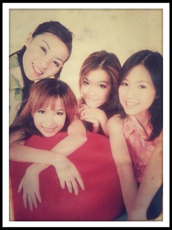 Sau 3 thành viên ra đi, Thúy Nga (ngoài cùng, bên trái) là người duy nhất còn trụ lại nhóm khi tuyển thêm 2 thành viên mới là Hoàng Oanh và Ngọc Dung. Năm 2011, 3 cô gái phát hành CD album vol 5 mang tên Thành phố trẻ. Hiện tại Thúy Nga cùng nhóm vẫn thường xuyên đi diễn tại các tụ điểm ca nhạc. Ngoài ca hát, Thúy Nga còn lấn sân kinh doanh. Cuối tháng 3 vừa rồi, nữ ca sĩ khai trương quán café mới ở quận Gò Vấp (TP HCM).