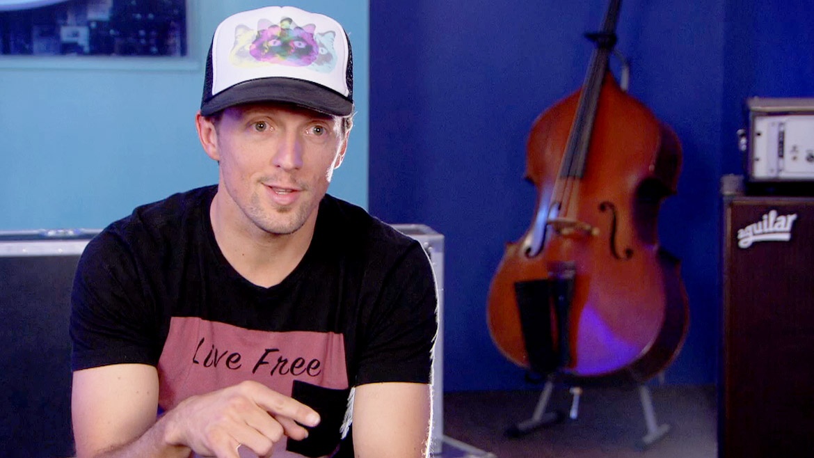Cố vấn khách mời Jason Mraz.