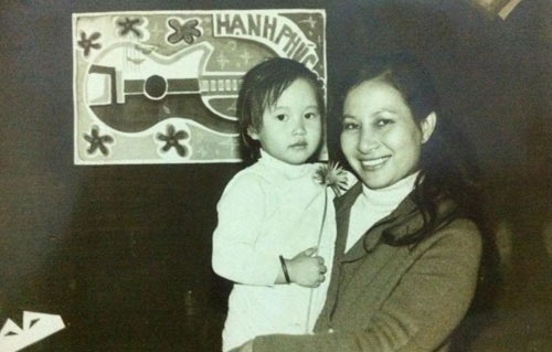 Nhung bong hong cua lang nhac cach mang mot thoi hinh anh