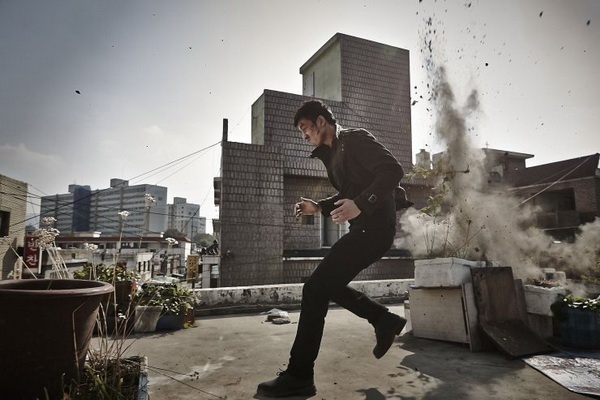 Trailer bo phim 'The Suspect' hinh anh