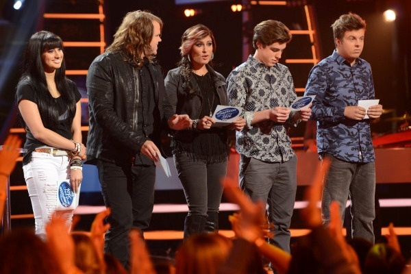 Top 5 trong đêm công bố kết quả. Từ trái qua phải: Jena, Caleb, Jessica, Sam và Alex.