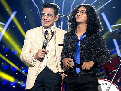 Con nuoi Hoai Linh choc gheo My Linh tren san khau hinh anh