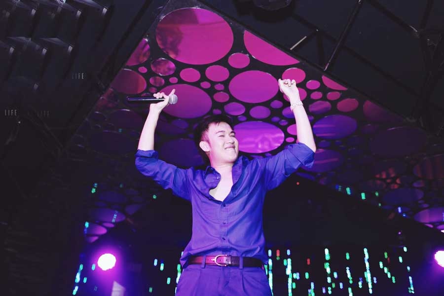 Dương Triệu Vũ là một trong những cái tên khá hot tại các sân khấu thuộc khu vực phía Bắc.