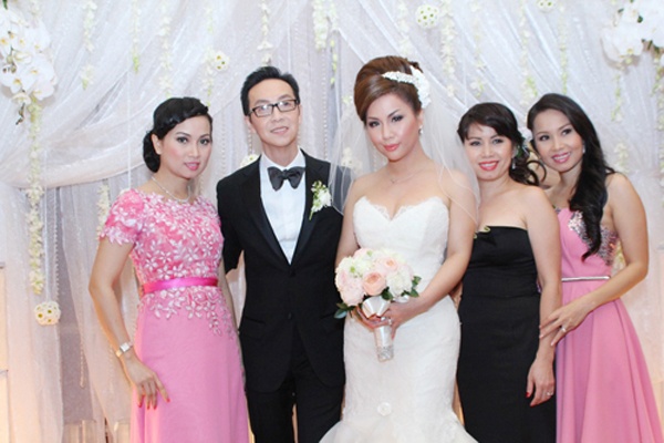 Nhung co dau cung tuoi cua showbiz Viet hinh anh