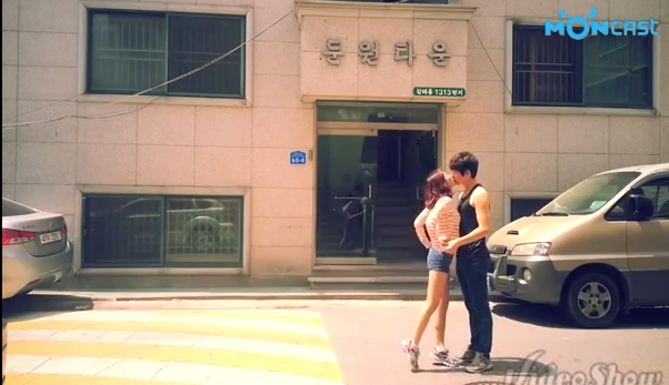 Trao luu lam clip nu hon nhao lon cua gioi tre Trung Quoc hinh anh