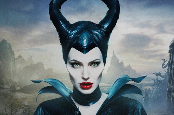‘Tien hac am’ cua Angelina Jolie tung loat poster ma mi hinh anh