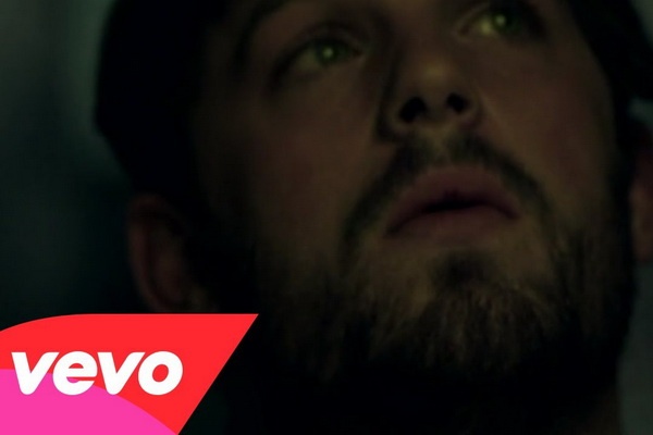 'Use Somebody' - Kings of Leon hinh anh