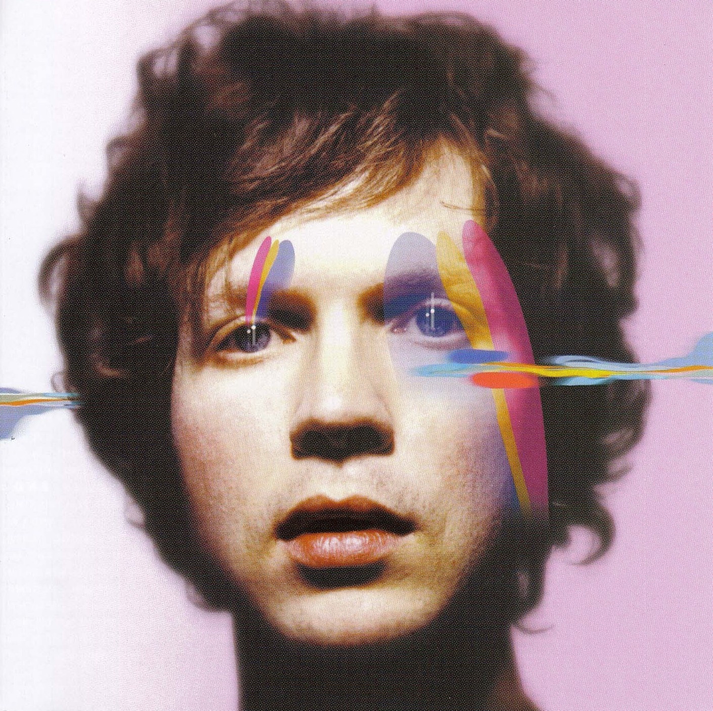 Sea Change của Beck: Gần như toàn bộ album phòng thu thứ tám của nghệ sỹ nhạc rock nổi tiếng này được sáng tác ngay trong tuần lễ sau khi Beck phát hiện ra vị hôn thê Leigh Limon đã lừa dối anh. Đây cũng là sự kiện đặt dấu chấm hết cho cuộc tình kéo dài chín năm của họ. Các ca khúc trong Sea Change từng bị xếp xó bởi Beck không sẵn sàng công khai đời sống riêng tư của bản thân cho công chúng. Nhưng rốt cuộc, anh cũng bị nhà sản xuất Nigel Godrich thuyết phục thành công và cho phát hành album này vào năm 2002.