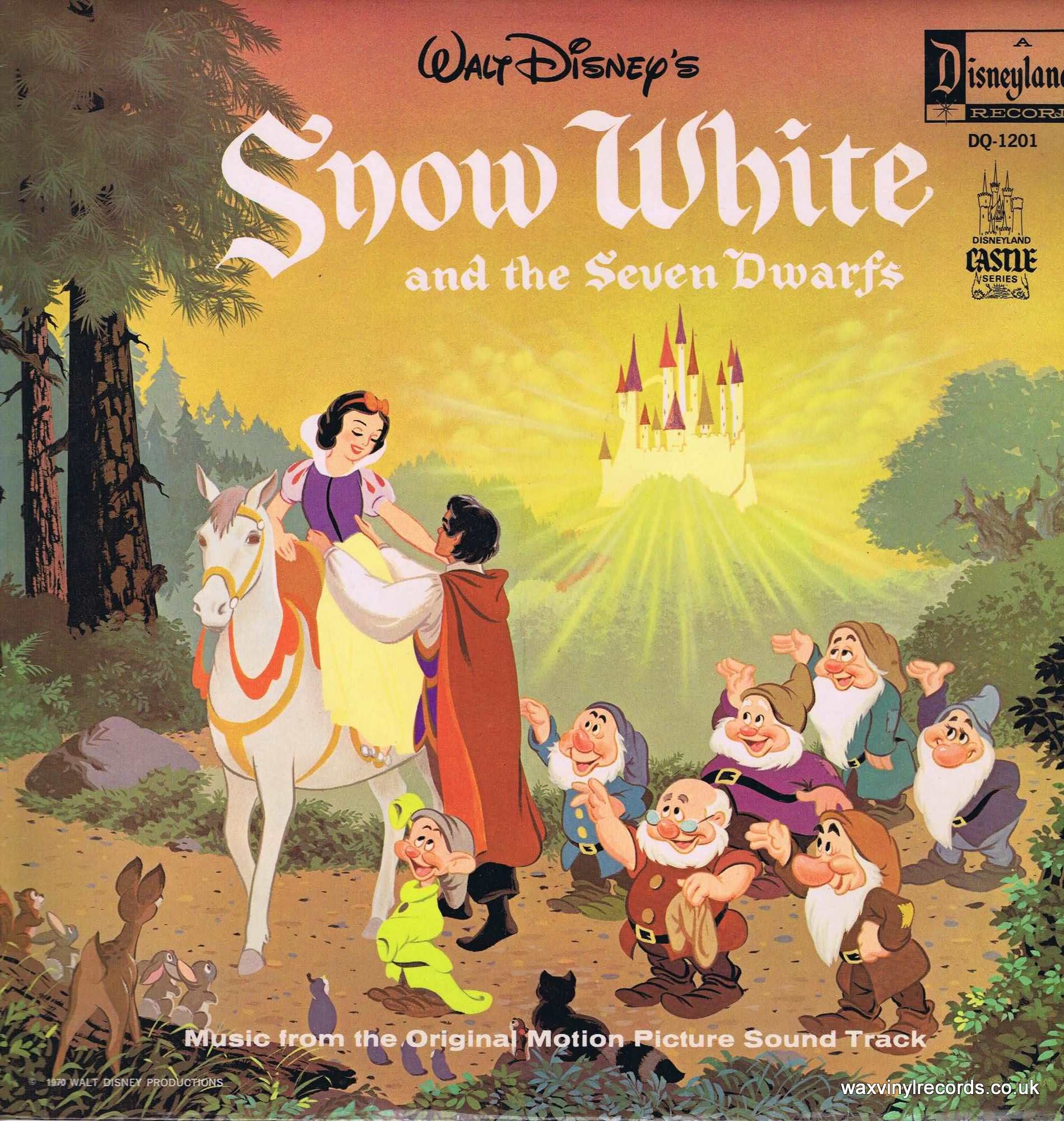 2.	Nàng Bạch Tuyết và bảy chú lùn là bộ phim đầu tiên của hãng Disney có một album nhạc phim riêng.