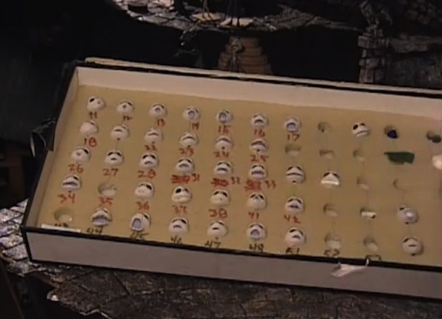 Có tới 400 chiếc đầu của nhân vật Jack Skellington đã được tạo ra cho các biểu cảm khác nhau trong Ác mộng trước đêm Giáng Sinh.