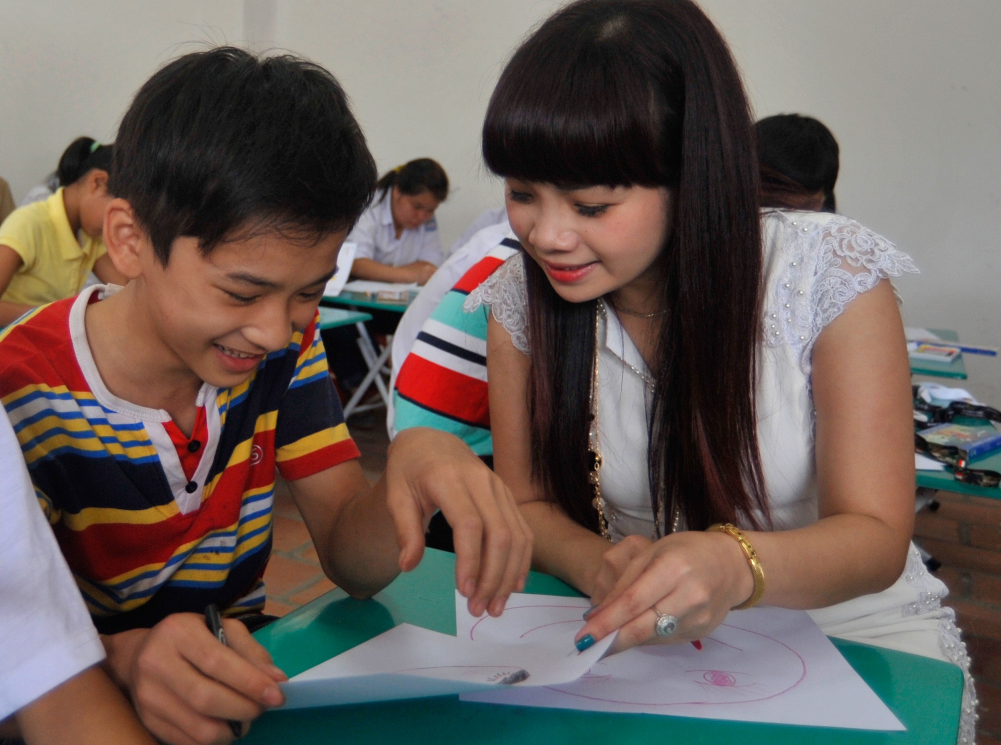 Ngoc Khue lam Dai su nu cuoi hinh anh