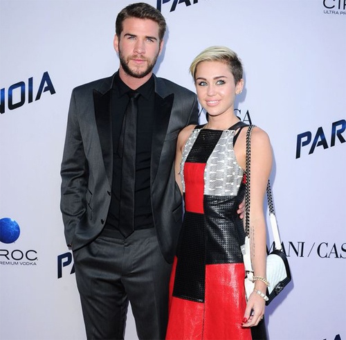 Cặp đôi trẻ thời còn yêu nhau.