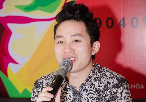 Tung Duong: 'Thay ap luc khi hat cung Trong Tan' hinh anh