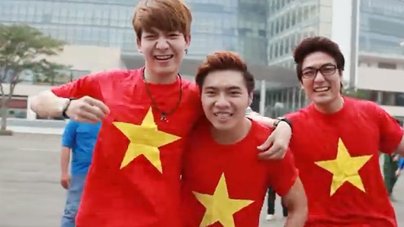 4 clip gay sot ve tinh than yeu nuoc cua gioi tre hinh anh