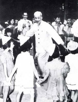 Ai yeu Bac Ho Chi Minh hon thieu nien nhi dong hinh anh