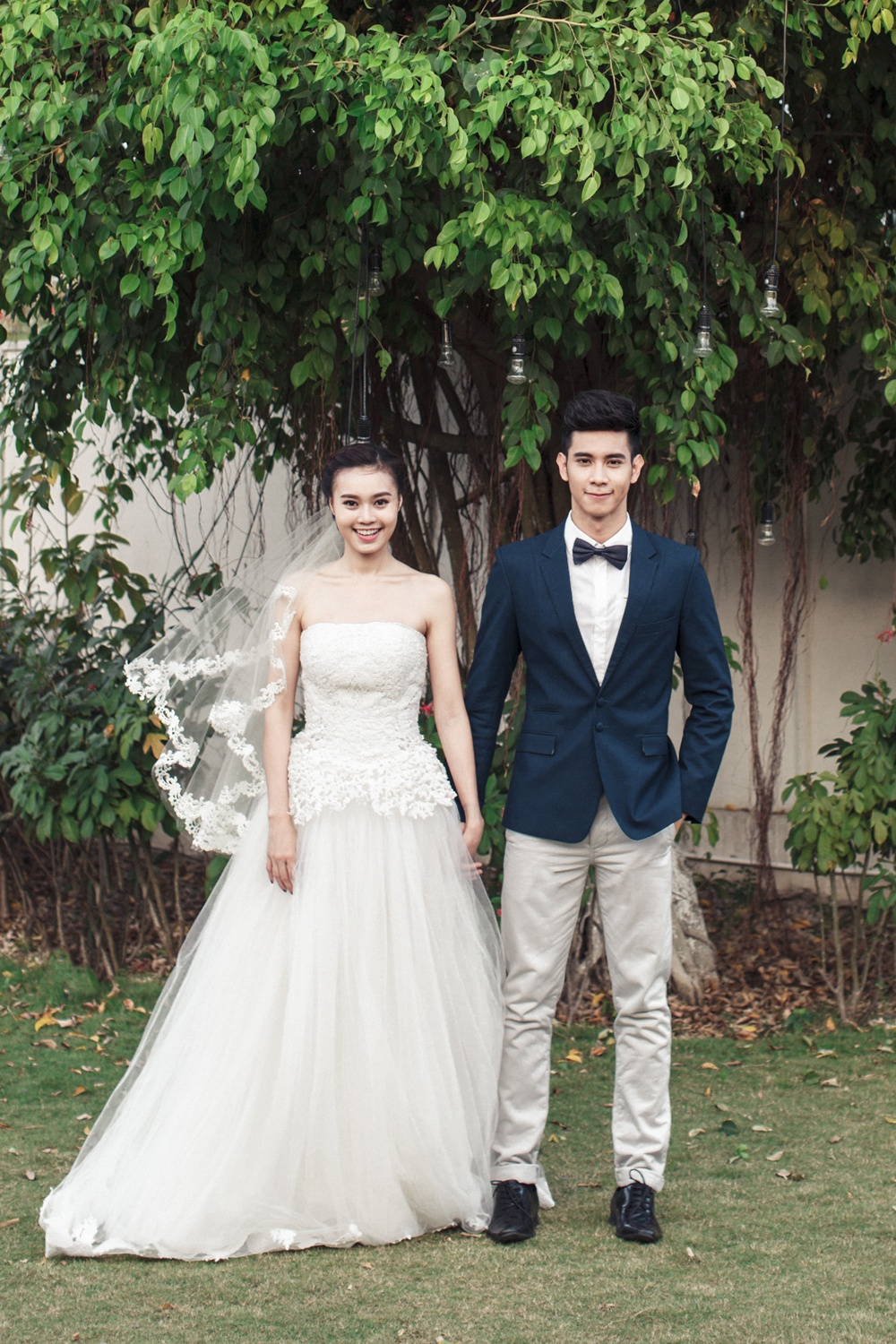  MV “Cùng sánh đôi” được Hồ Vĩnh Khoa lên kế hoạch từ nửa năm trước, nhưng gặp nhiều trục trặc nên đến nay mới có thể hoàn thành và ra mắt.