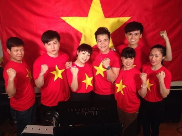 Hon 200 nghe si Viet lam moi Quoc ca hinh anh