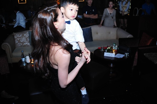 Mới đây nhất, , Hồ Ngọc Hà đưa Subeo tham dự buổi họp báo ra mắt album kỉ niệm 10 năm ca hát. Đây là lần đầu tiên nữ ca sĩ mạnh dạn khoe con trai với báo giới dù Subeo không còn là người mới trong giới truyền thông. 