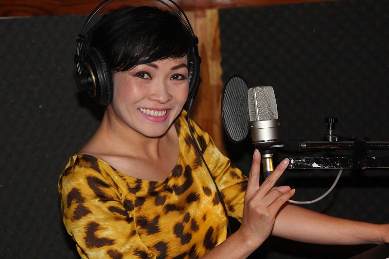 Hon 100 nghe si thu ca khuc danh tang tre duong pho hinh anh