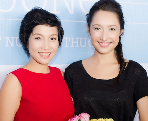 Co thay toi tuoi 15 - My Linh va Anna Truong hinh anh