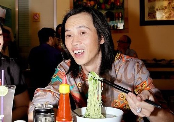 Sao Viet tiet lo chuyen kinh doanh nha hang binh dan hinh anh