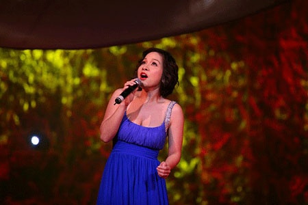 My Linh hat 'Moi ngay toi chon mot niem vui' hinh anh