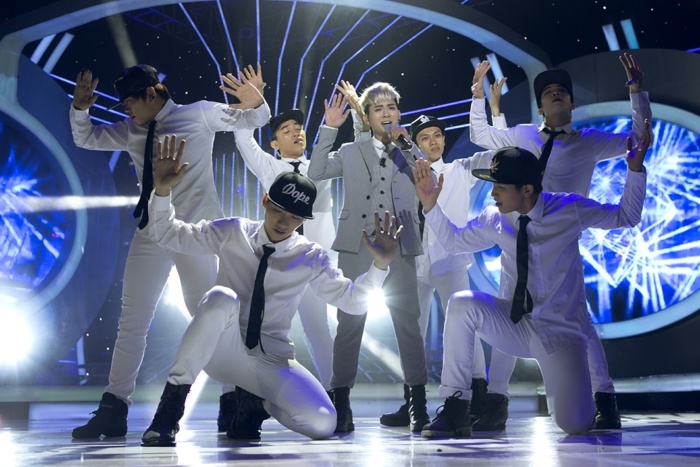 Hoai Lam nhan 100 trieu khi hoa trang thanh Son Tung M-TP hinh anh