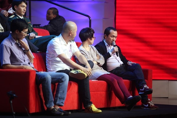 Quoc Trung bi che toi ta vi lam moi ca khuc 'Di hoc' hinh anh