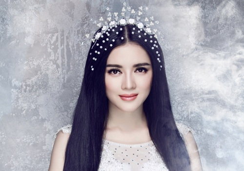 Ly Nha Ky rut lui khoi lang giai tri Viet hinh anh