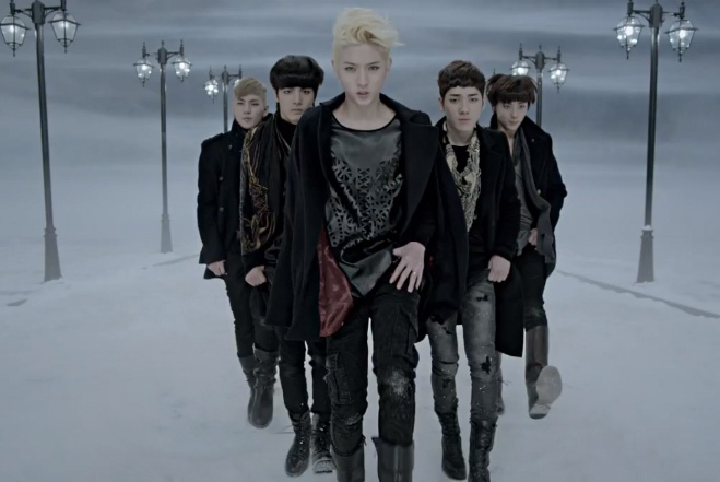 Hello-Nu'est hinh anh