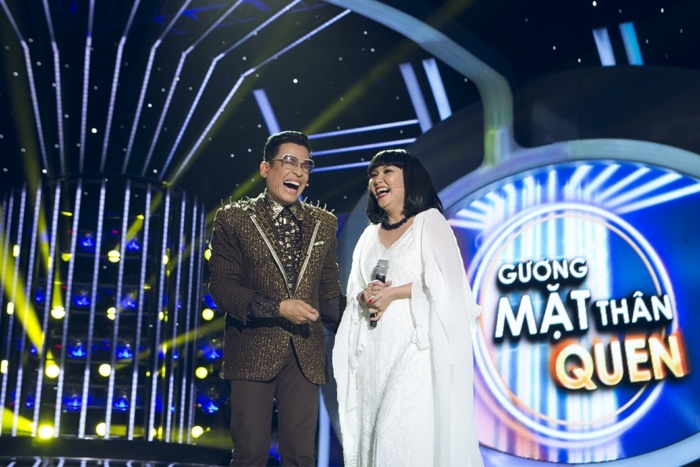 Khi Ngân Quỳnh cất giọng lên với một vẻ ngoài Cẩm Vân như tạc, cả Ban giám khảo và các khán giả lặng yên thưởng thức tiết mục. Tuy nhiên phần cuối có vẻ như vì quá say sưa với cảm xúc bài hát mà chị đã có phần lơ đãng trong tiết tấu bài hát. Giám khảo Hoài Linh nhận xét “Em thể hiện phần nhấn nhá rất giống chị Cẩm Vân vì chị Vân là thần tượng của anh, ngay cả cách ngước lên với một cặp mắt long lanh để hát cũng rất giống. Chỉ có khúc sau lúc sắp kết thúc thì hơi hoang mang một chút”