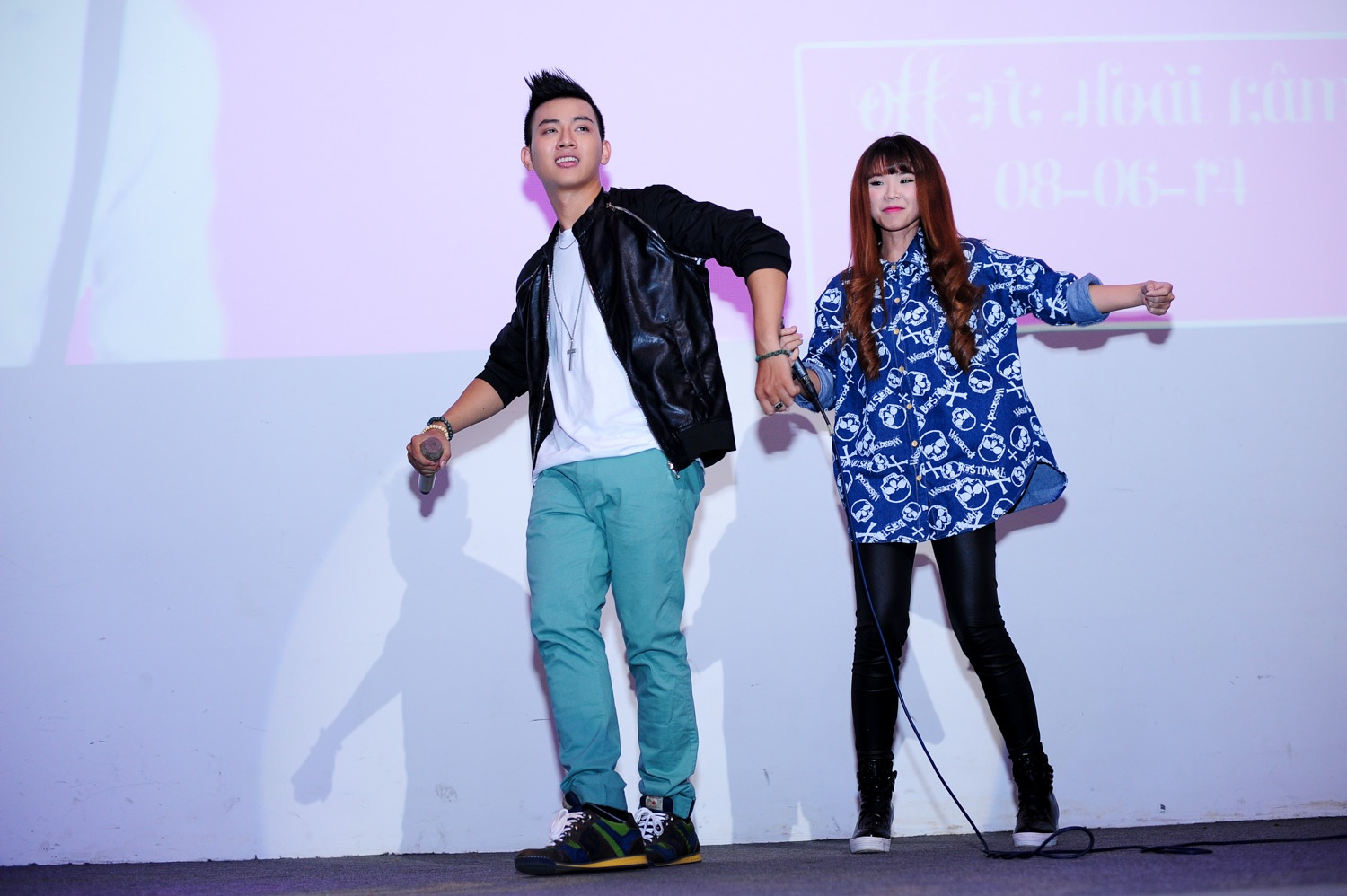 Hoai Lam va Khoi My hat Em cua ngay hom qua hinh anh