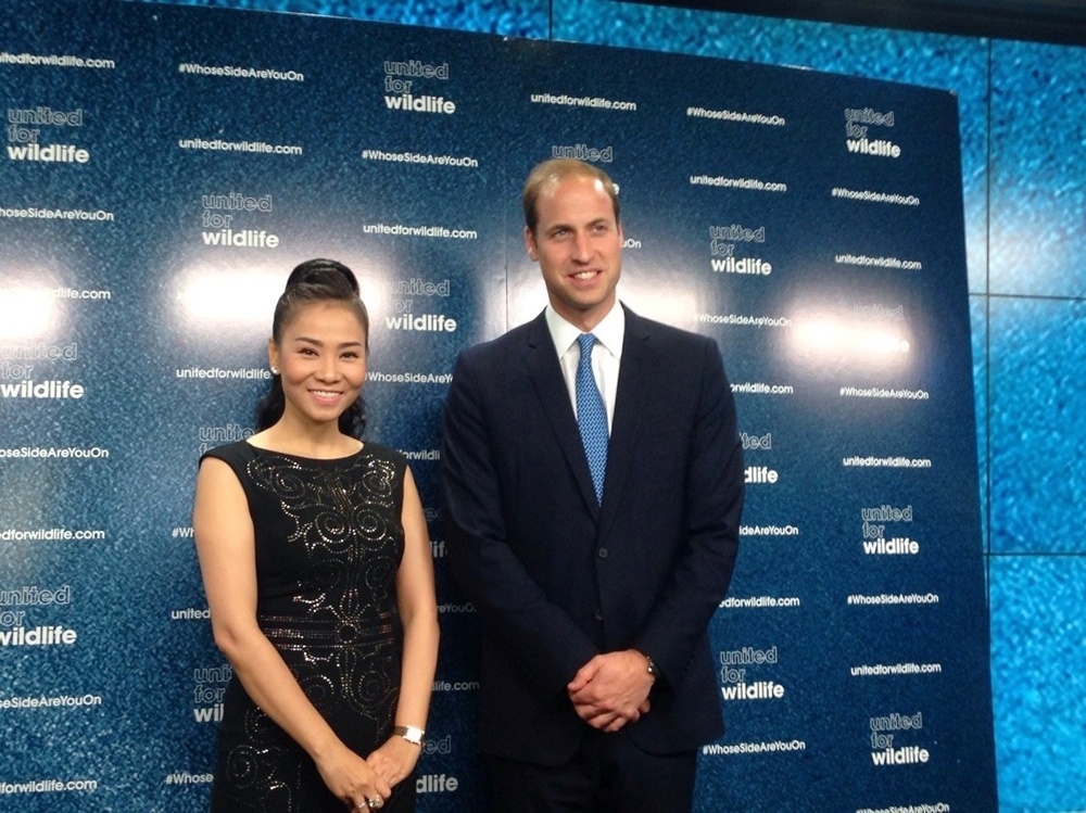 Nữ ca sĩ Thu Minh, với vai trò là một nghệ sĩ nổi tiếng đến từ Châu Á và là khách mời đặc biệt của hoàng tử William đã nhận được sự đón tiếp rất nồng nhiệt từ BTC. Hoàng tử của hoàng gia Anh đã gây bất ngờ cho nữ ca sĩ Đường cong khi cất lời chào đích danh (