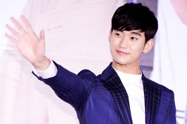 Kim Soo Hyun binh tinh truoc tin don dao keo hinh anh
