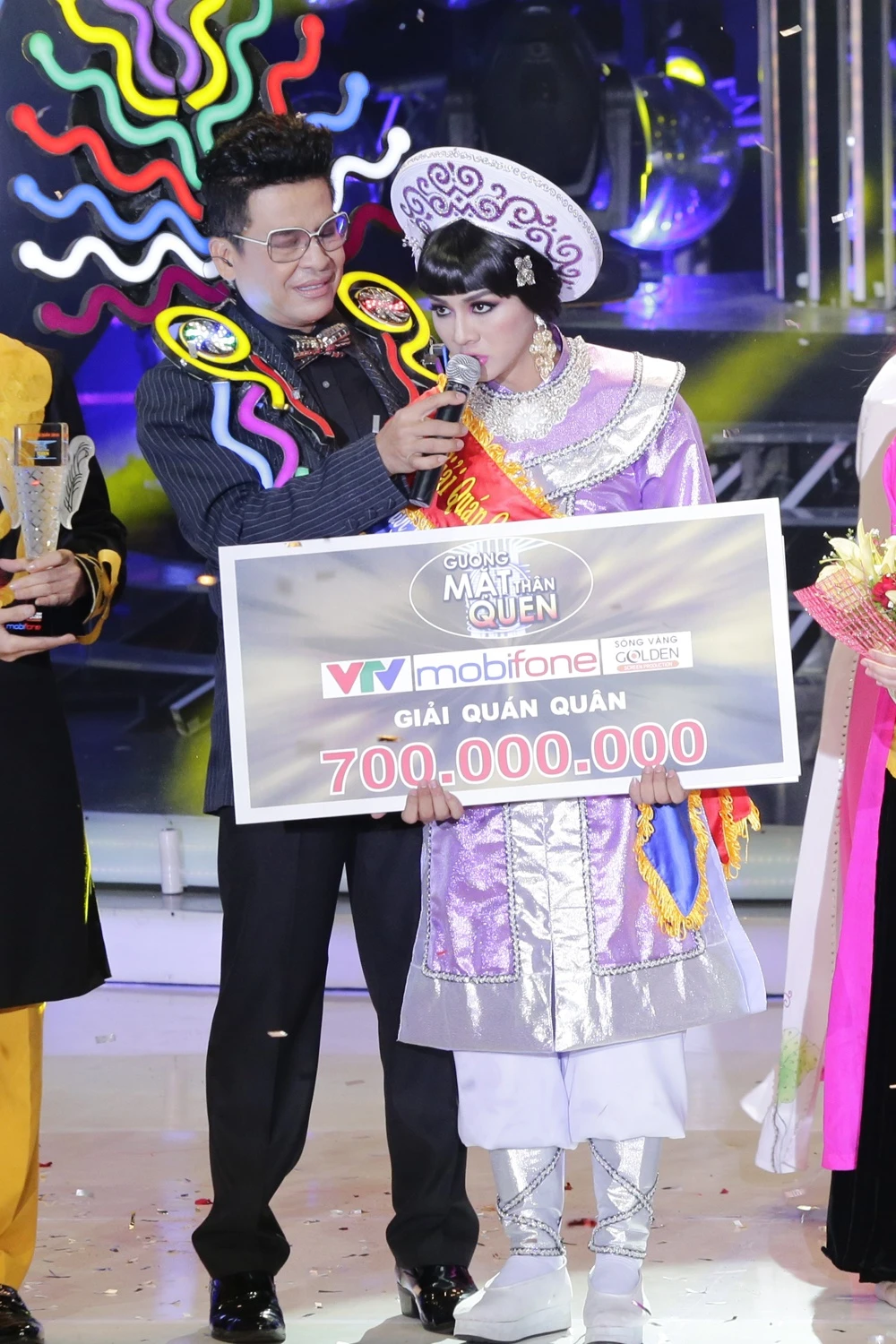 Hoài Lâm chia sẻ cảm xúc sau khi giành giải cao nhất của cuộc thi Gương mặt thân quen.