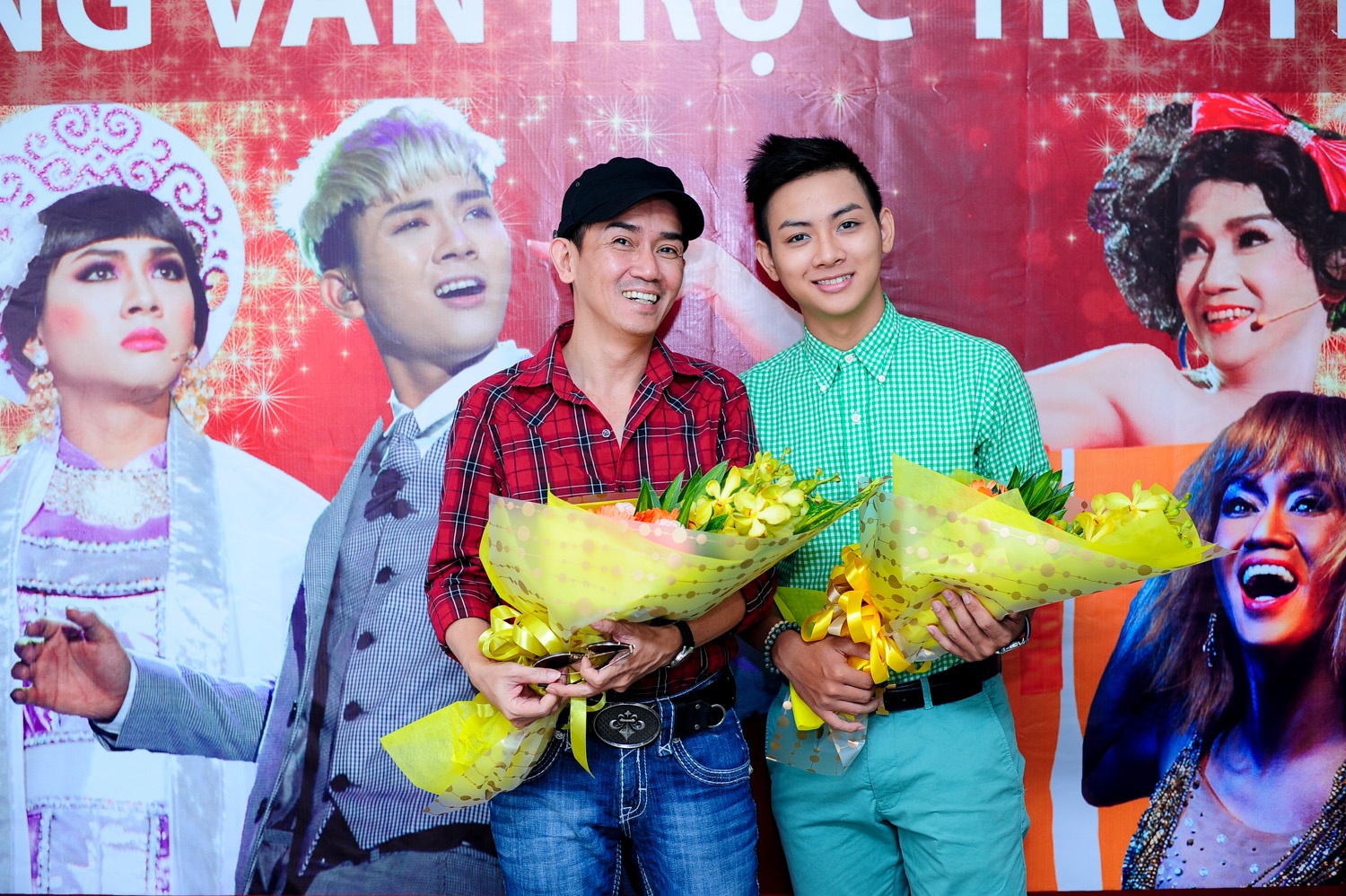 Minh Thuan hat 'Tinh tho' hinh anh