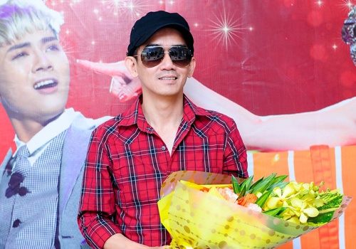 Minh Thuan hat cheo hinh anh