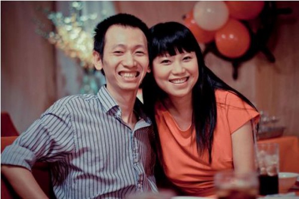 Giới trong nghề vẫn gọi thân mật anh là “Tâm còm” . Cặp đôi Thềm nhà có hoa vừa đón cậu con trai đầu lòng cách đây 1 năm. Đôi vợ chồng có cuộc sống khá bình lặng so với những đồng nghiệp khác.