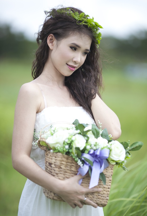 Khởi My với hình ảnh trưởng thành và nữ tính hơn.