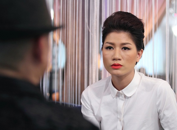 Người mẫu Trang Trần được biết tới là chân dài cá tính mạnh cũng như ngoại hình “đẹp lạ”. Chính vì cá tính mạnh mẽ nên Trang Trần tiết lộ đàn ông Tây theo đuổi cô rất nhiều. 