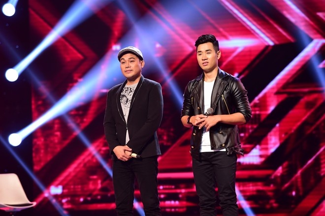 Không bao giờ quên anh: Tới vòng tranh đấu 2, Khánh Bình giảm sức hút rõ rệt dù thể hiện ca khúc Không bao giờ quên anh theo giọng nữ từ đầu tới cuối ca khúc, nhưng Đàm Vĩnh Hưng lại cho rằng Khánh Bình chỉ mới dừng ở mức lạ chứ chưa hay. Thí sinh được danh hài Hoài Linh đỡ đầu đã chủ động xin dừng cuộc thi để nhường cơ hội cho các tài năng khác trẻ tuổi hơn. 