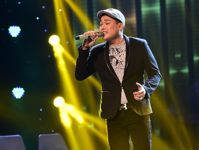 Chang ban pho hat giong nu xin rut lui tai X Factor hinh anh