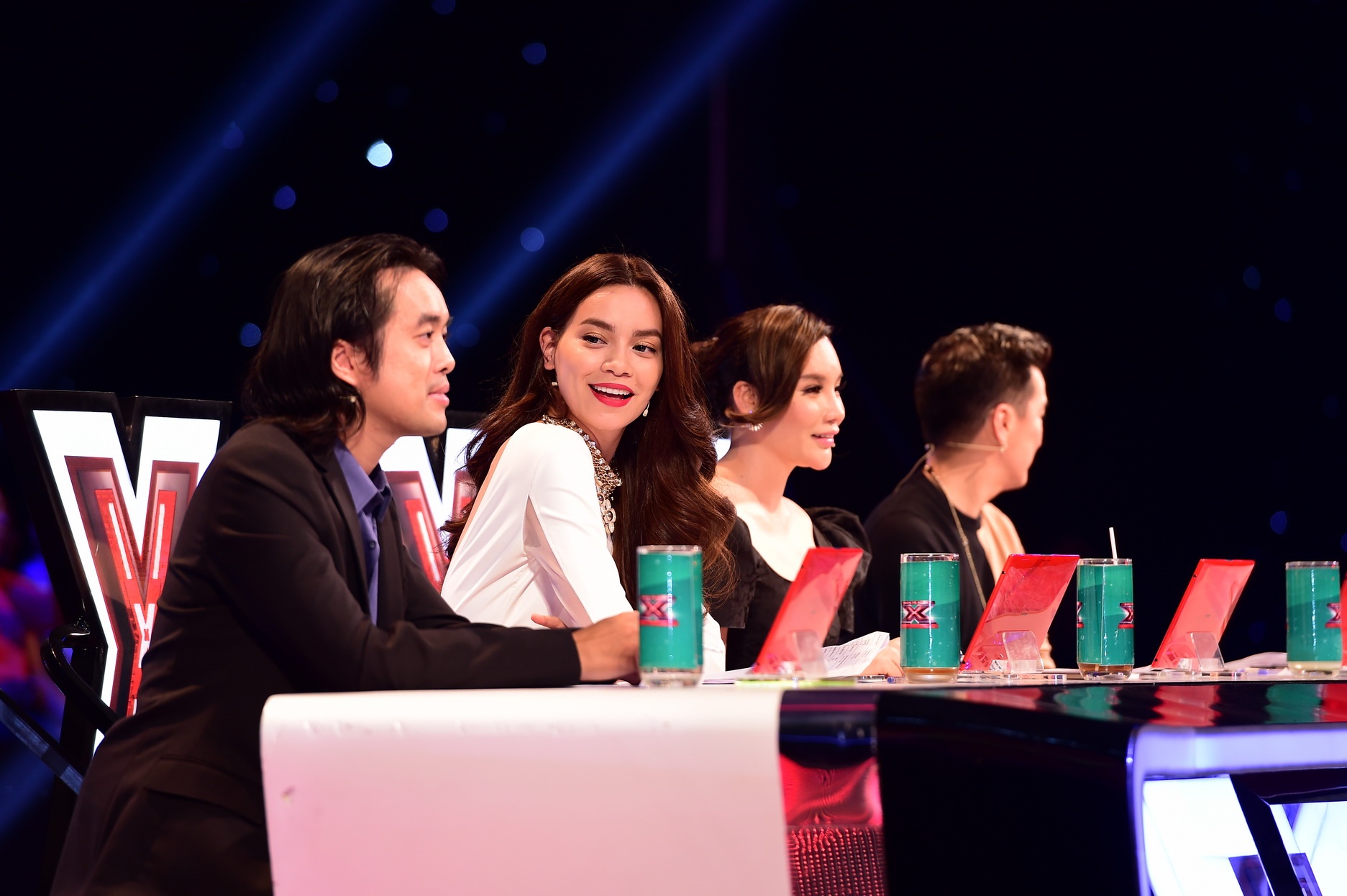 Ho Ngoc Ha phat cuong vi chang rocker cua X Factor hinh anh