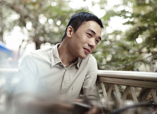 Sáng tác đầu tay - Tháng ngày chờ mong được Đỗ Bảo viết trong giai đoạn khủng hoảng nhất.