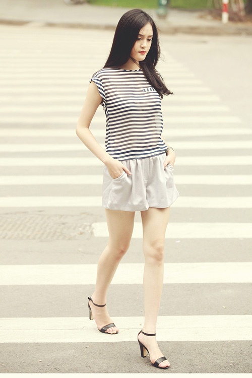 Hoàng Anh nổi bật trên phố.