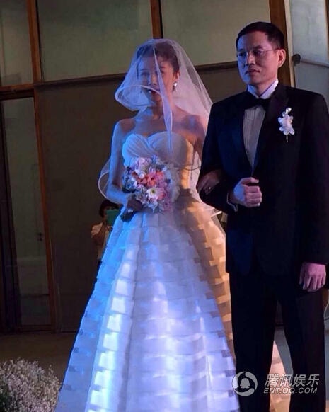 Những hình ảnh trong đám cưới là do một cư dân mạng đăng tải trên trang cá nhân.