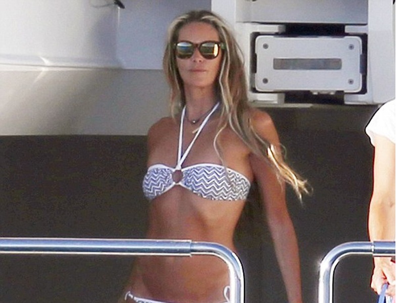 Sieu mau 50 tuoi gay bat ngo voi than hinh goi cam hinh anh