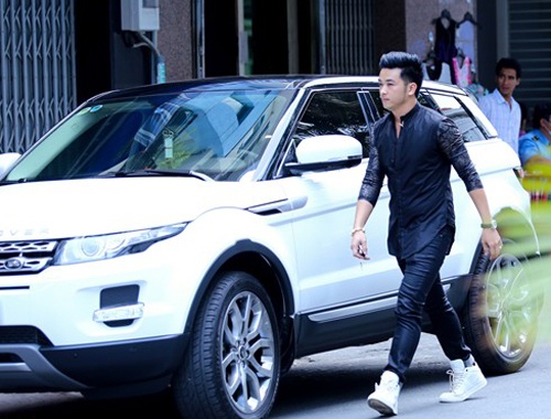 Dan xe hop moi khoe cua sao Viet hinh anh