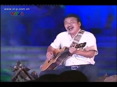 Vet chan tron tren cat-Tran Tien hinh anh