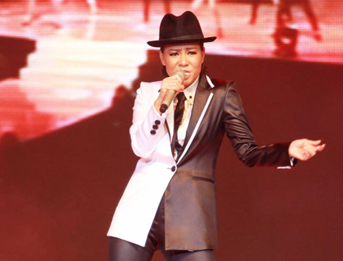 Sao Viet me thoi trang den trang coc cach hinh anh